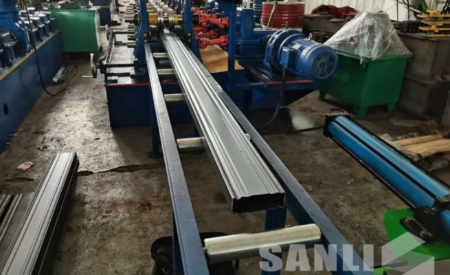 auto box beam roll forming machine