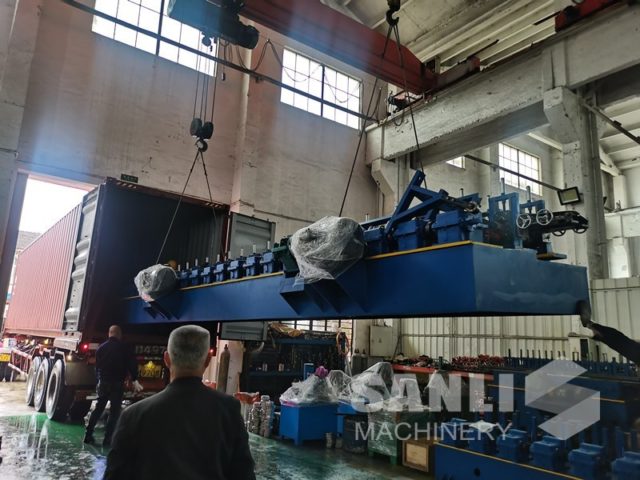 rack roll forming machine