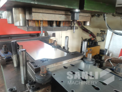 Upright Punch Mould